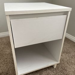 End Table / Night Stand