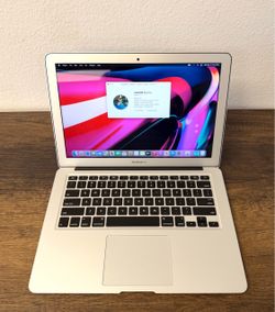 13 inch MacBook Air 256GB SSD***Only $199