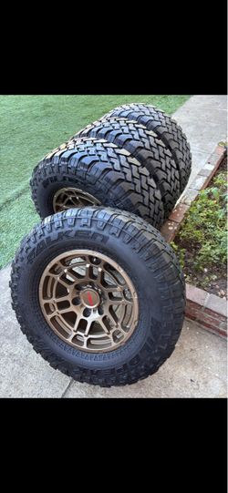 TRD rines nuevos 285/70/17 llantas usadas buenas condiciones para trovas de 6 Birlos Toyota