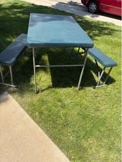 Picnic Table (Lifetime) Deluxe/2 Stools FIRM $60