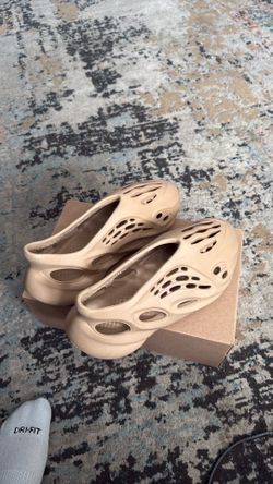 Yeezy Foam Runners Sz 12