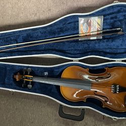 Glaesel Stradivarius Copy Model V130 4/4 Violin with case