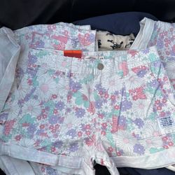 Levi’s Girls shorts Brand New