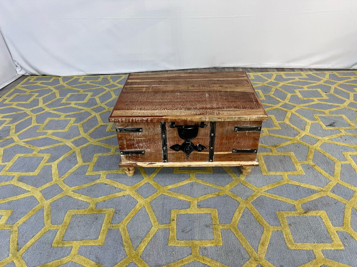 ( Delivery Available ) Pottery Barn Kaplan Lift-top Coffee Table