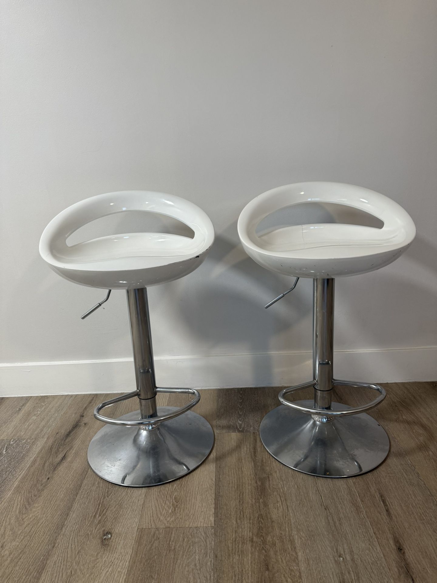 White Bar Stools