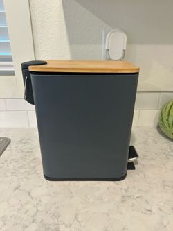 5 Liter Trash Can