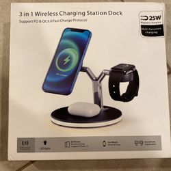 3 In 1 Wireless Charging Station 