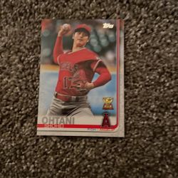 3 Baseball Cards In Good Shape