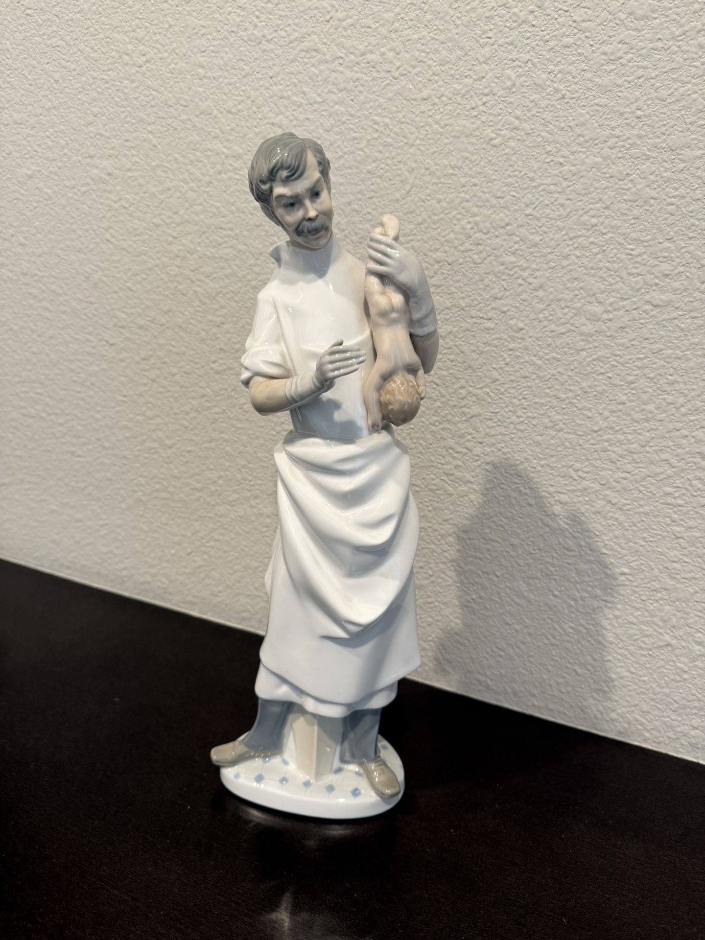 Lladro - Doctor/Obstetrician
