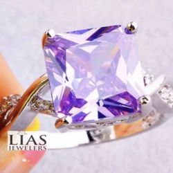 New 18k White Gold Engagement Ring 