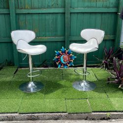 (2) White Bar Stools $49 Pair 