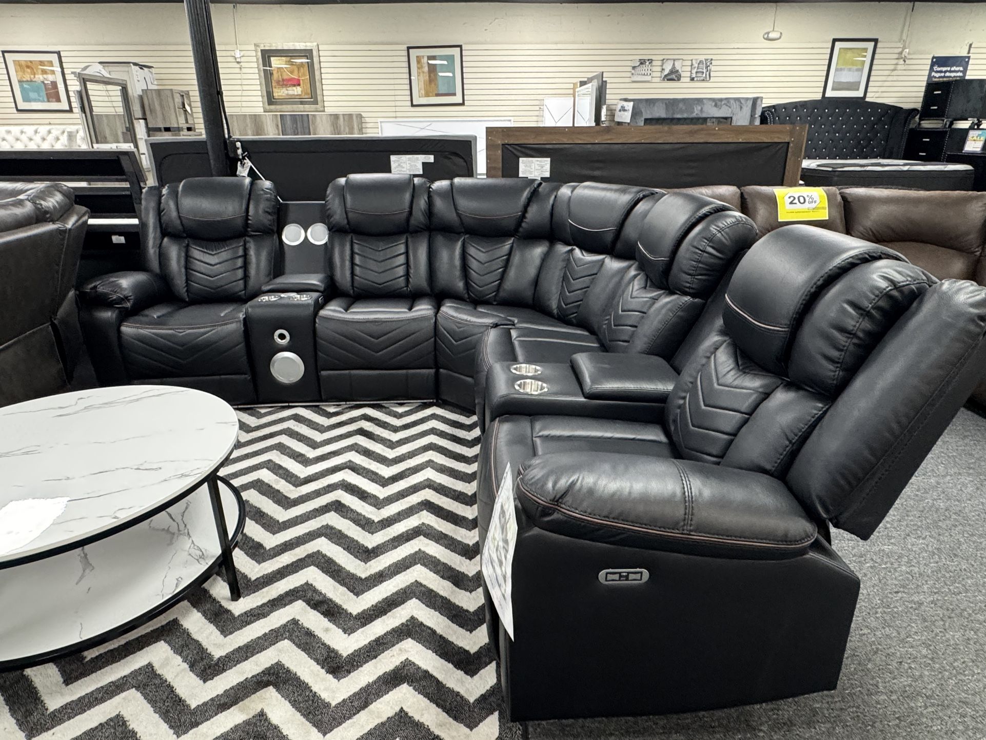 Power Recliner Sectional. 🚚WE DELIVER🚚