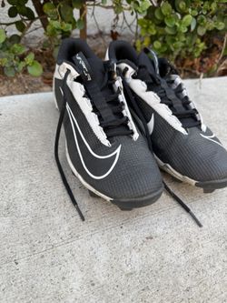 Nike Football Cleats Size 8