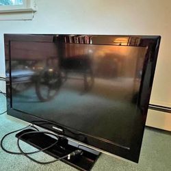 32’ Samsung TV