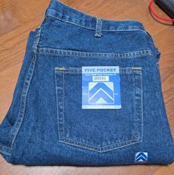 Classic Men’s Five Pocket  Blue Jeans 36 X 32 NWT