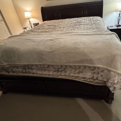 King Size Bedroom Set, Mattress Not Included