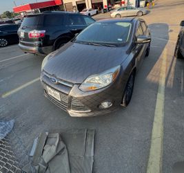 2014 ford focus hatchback