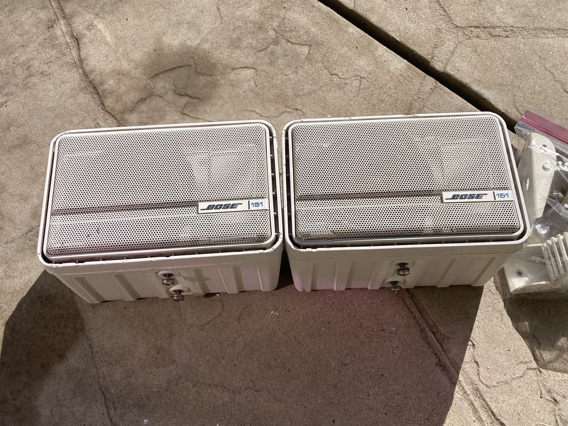 Bose 151 Environmental Speakers Indoor Outdoor Weatherproof Pair