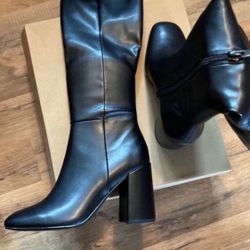 New ! Madden Girl Block Heel Stretch Boots. Black, Size 7.5 