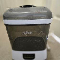 Dr Browns Bottle Sterilizer and Dryer