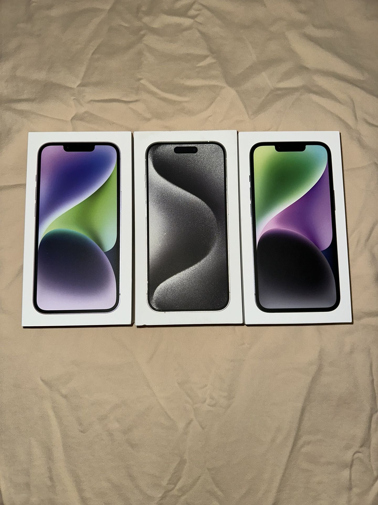 New Sealed Unlocked Apple iPhone 15 Pro White Unlocked $1070 Or iPhone 14 Purple Or Black Unlocked $750 I Can Bring It To you Now