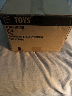 Hasbro Transformers Cyberverse Ultimate Optimus Prime 4-Pack