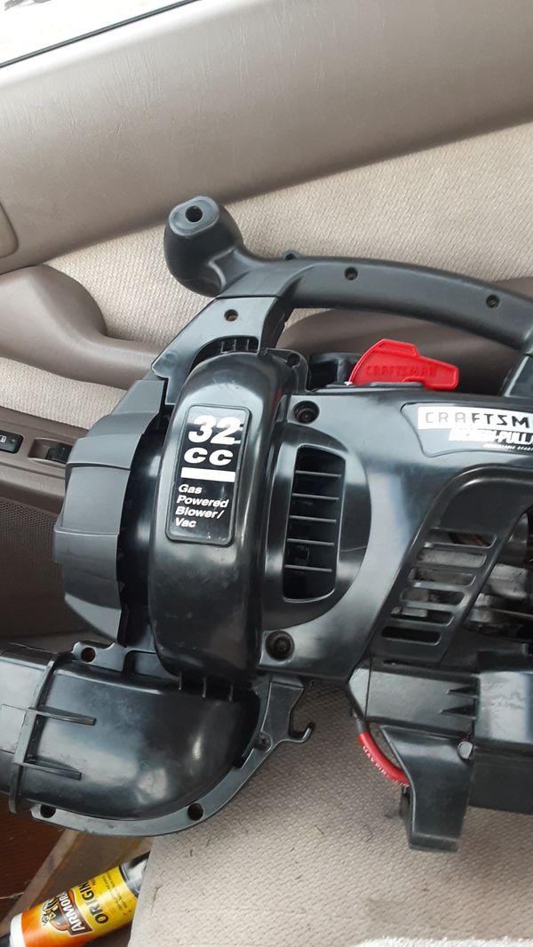 Craftsman leaf blower 32cc 205 mile per hour for Sale in Springfield