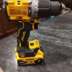 New DeWalt 20v XR Cordless Compact Drill Kit 