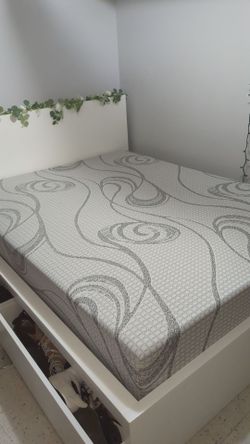 Queen size bed frame