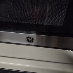 Countertop Whirlpool Microwave For Sale 