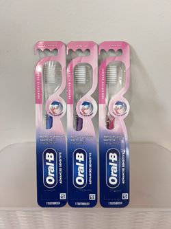 Oral B Toothbrush Bundle