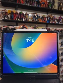 Apple IPad PRO w/ Apple Pencil