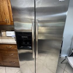 MUST GO ASAP Refrigerator Semi Working 