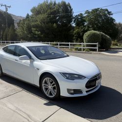 2014 Tesla Model S