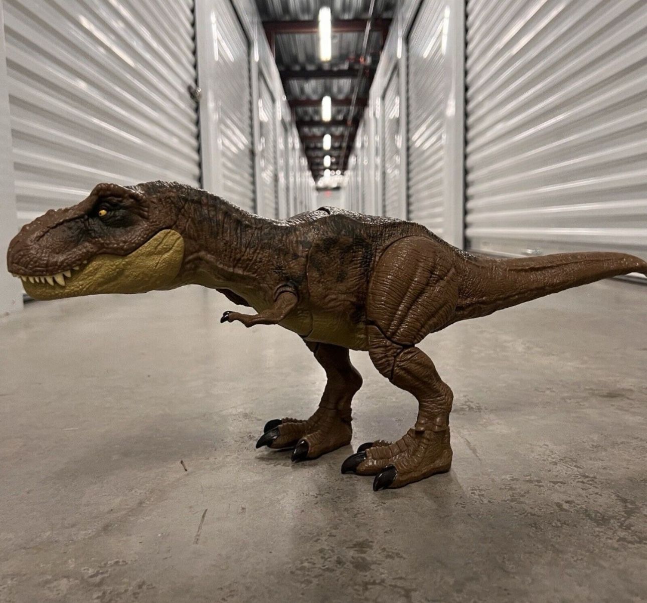 Jurassic World Park Camp Cretaceous Stomp N’ Escape T-REX Dinosaur Figure Toy
