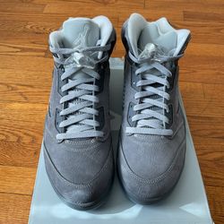 Brand New Never Worn !!! Size 10 Jordan Wolf Grey 