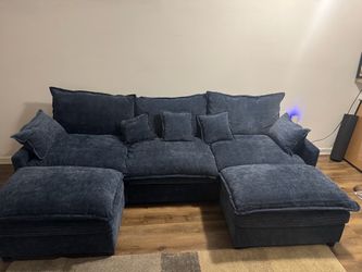Cloud couch (blue)