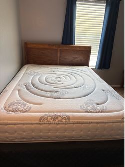 Queen size bed