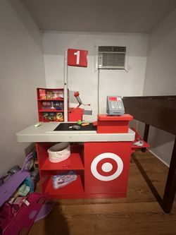 Target Check Out Line