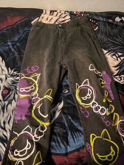 Graphic jeans