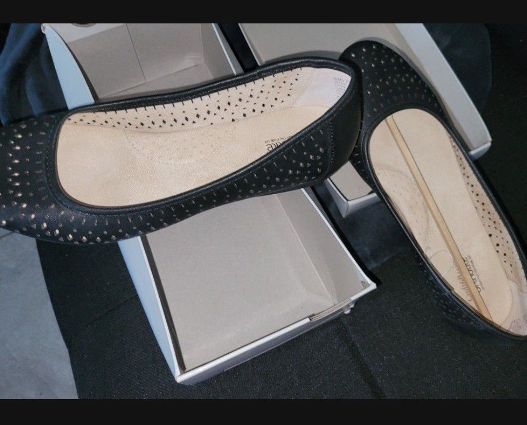 Womens Croft And Barrow Ortholite Flats Size 7 1/2