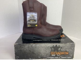 Boots size 6.5 men