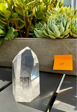 Clear quartz crystal