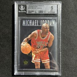 1993-94 SKYBOX PREMIUM CENTER STAGE #CS1 MICHAEL JORDAN BGS 9+ TRUE MINT QUAD 9