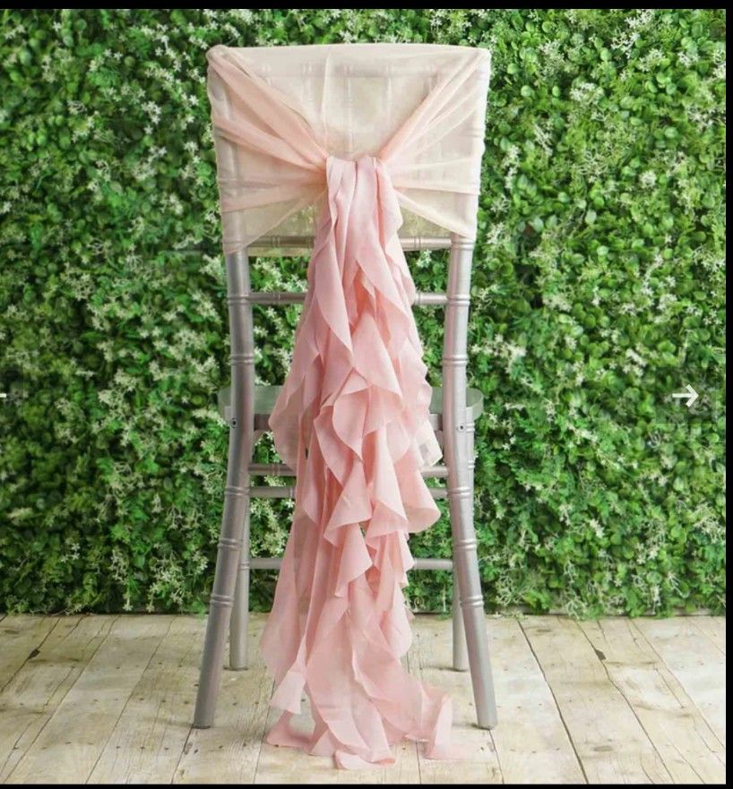 150 Blush Cover Chairs 