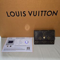 Louis Vuitton Card Holder 