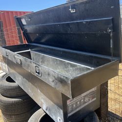 Tool Box 69x24x24