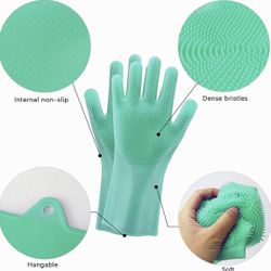 NEW Cleaning Gloves