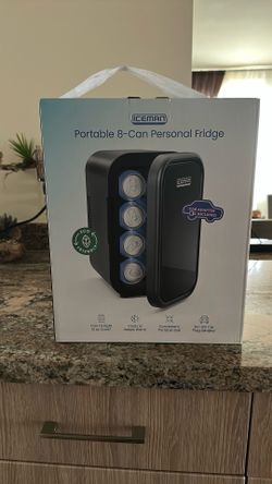 Portable 8 Can Personal Fridge