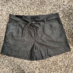 Banana republic Martin Fit Dress Shorts - Size 10